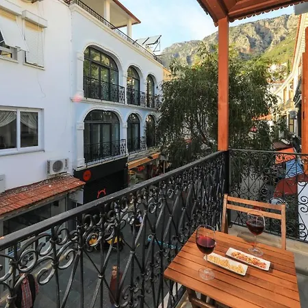 Exquisite And Central Studio Flat In Antalya